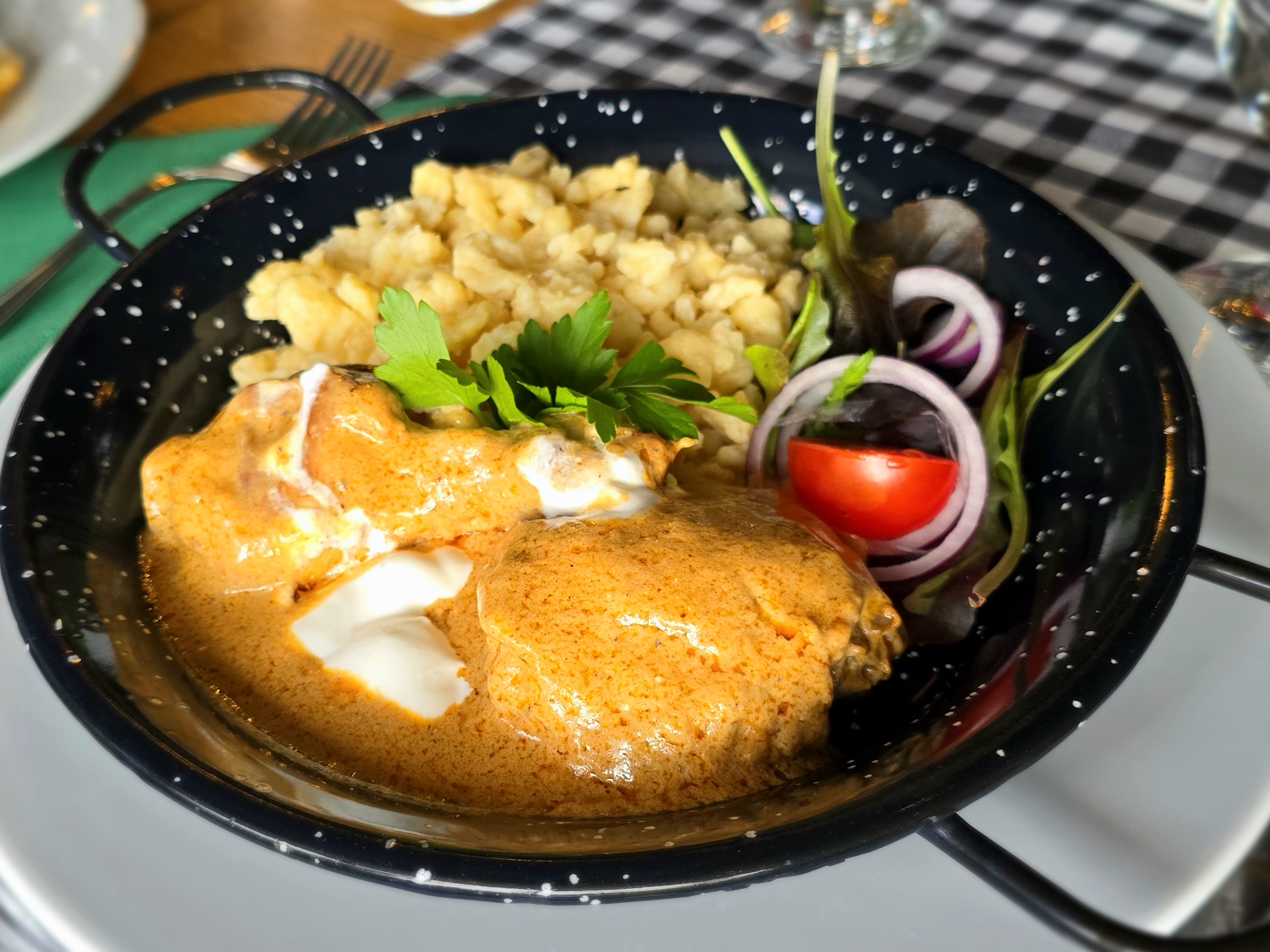 Csirkepaprikás galuskával