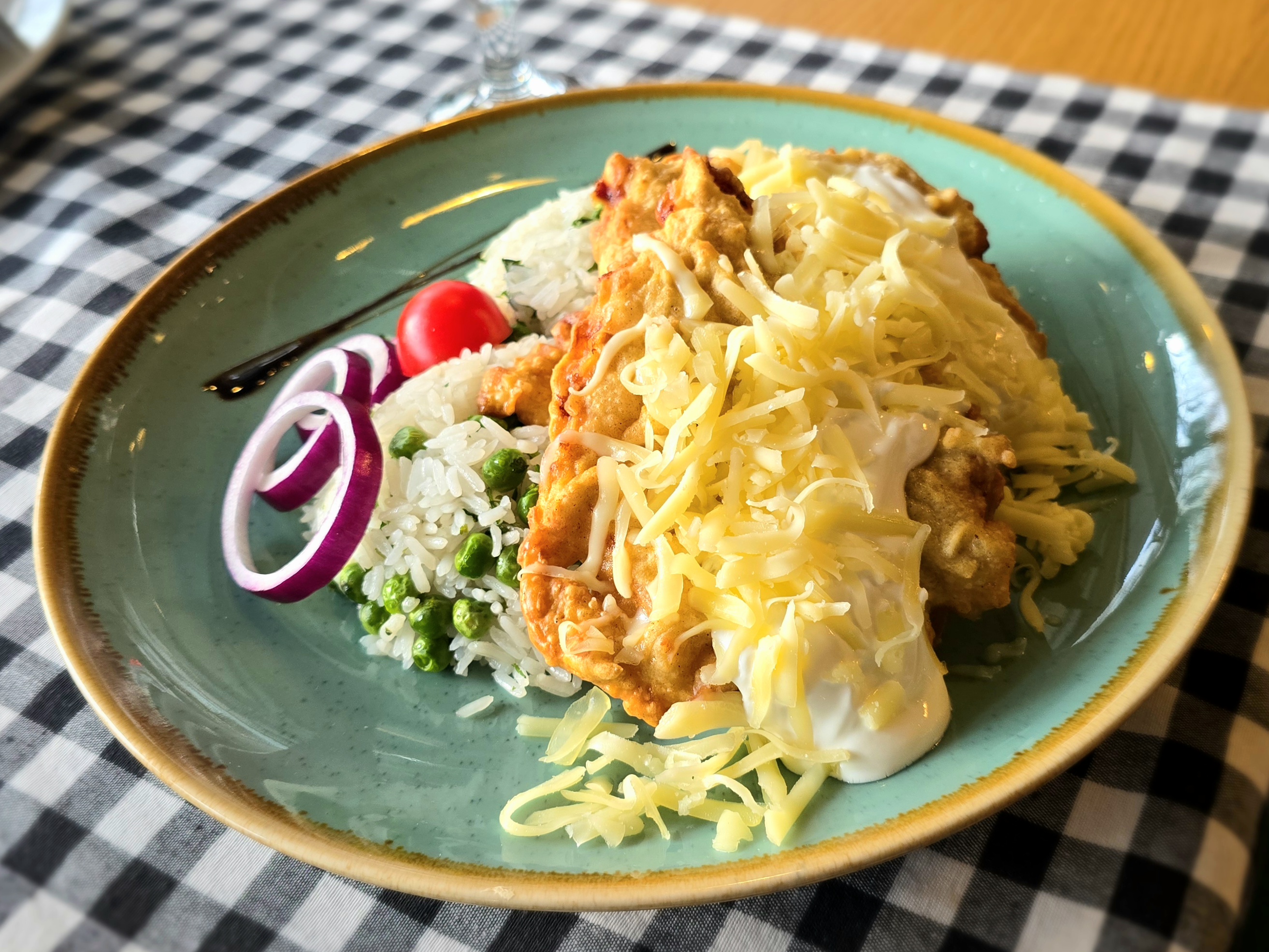 Mátrai borzaska rizi-bizivel